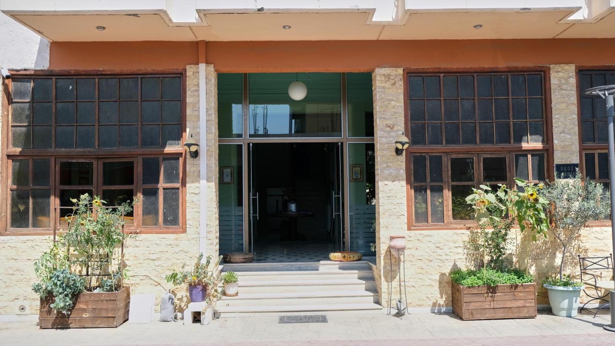 Leto Hotel Megalopoli Exterior foto